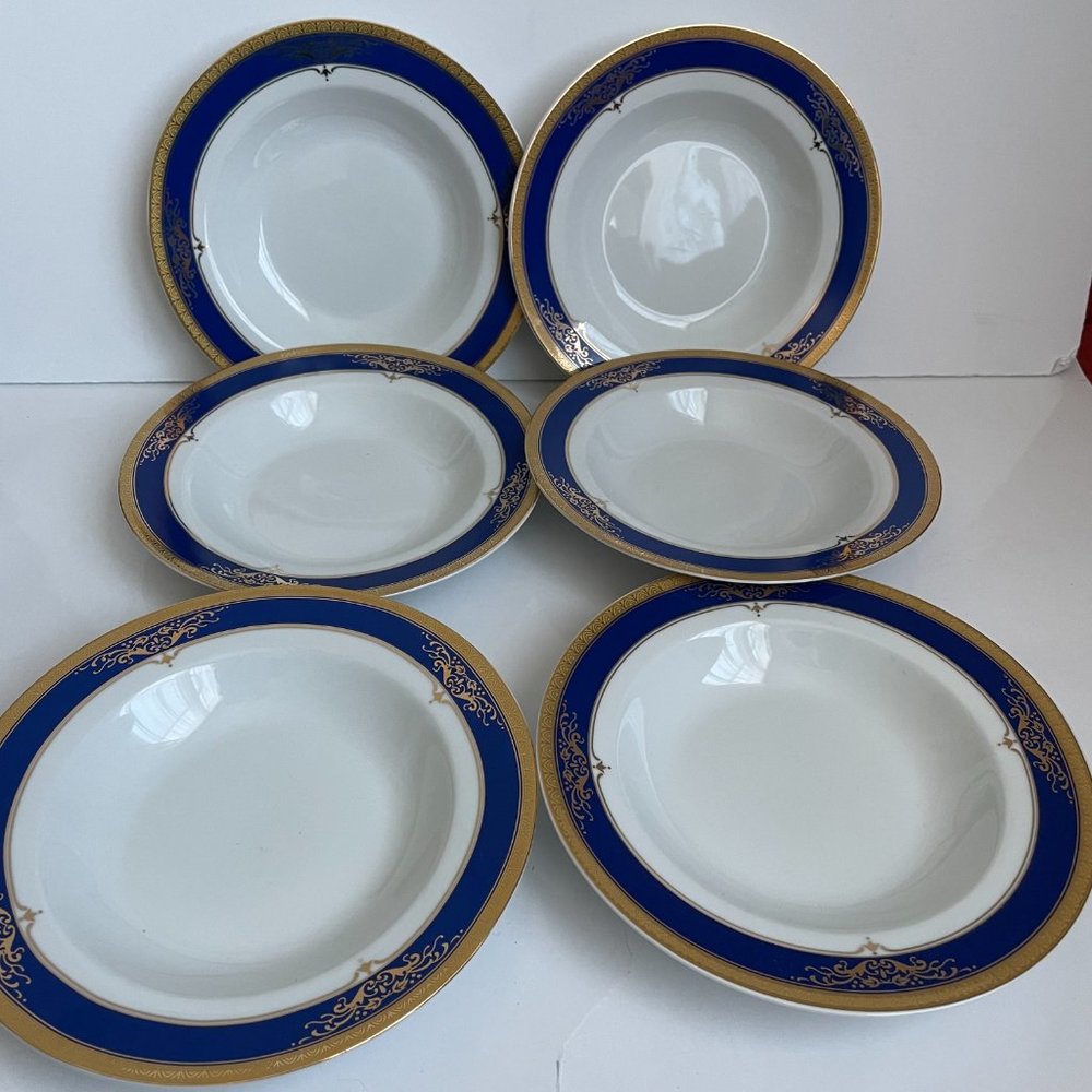 Vintage Royal Scotland Gold Blue Rim Filigree Print European Soup Pates 8.5”